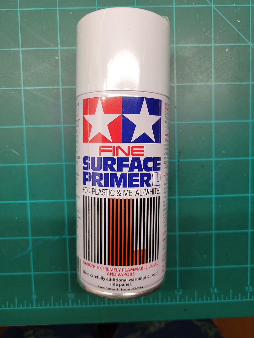 Tamiya Surface Primer L Gray 180 ml Spray