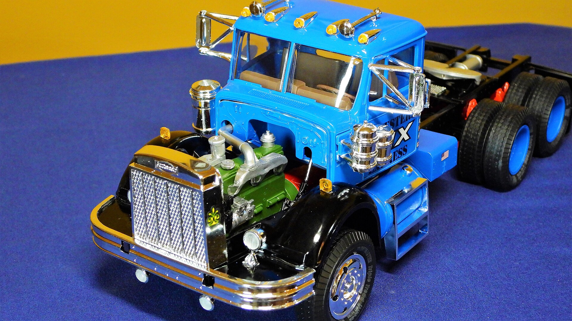 Autocar A B Semi Tractor Plastic Model Truck Kit Scale Pictures By