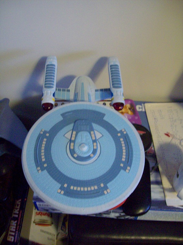 Star Trek USS Enterprise NCC1701C Plastic Model Spaceship Kit 1/1400 Scale 721