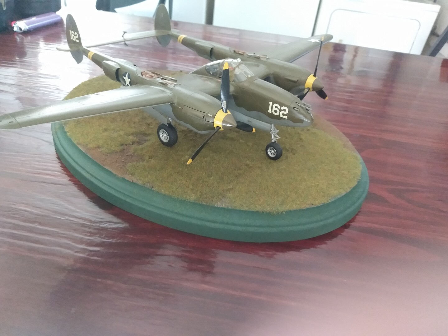 Tamiya TAM61120 1: 48 Lockheed P-38F P-38G Lightning [Model Building Kit]