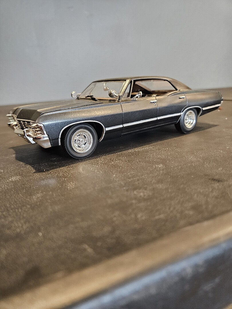 Supernatural 1967 Chevy Impala 4 door - 1:25 from AMT/Round 2