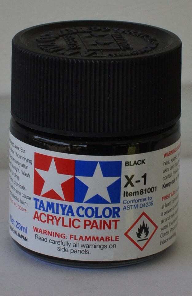 Acrylic X-18 Semi Gloss Black 23Ml Bottle / Tamiya USA