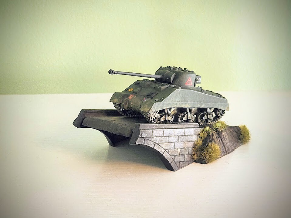 Sherman Firefly Diorama w/paint & glue Plastic Model Diorama Kit 1/76 Scale 3299