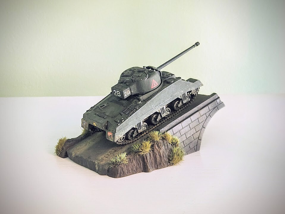 Sherman Firefly Diorama w/paint & glue Plastic Model Diorama Kit 1/76 Scale 3299