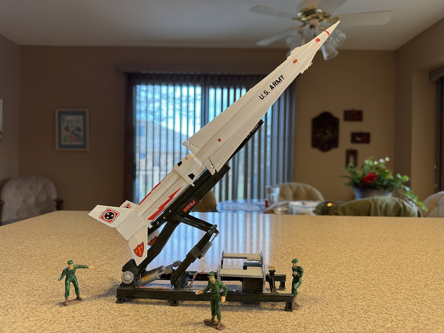 Nike Hercules Missile -- Plastic Model Missile Kit -- 1 40 Scale 