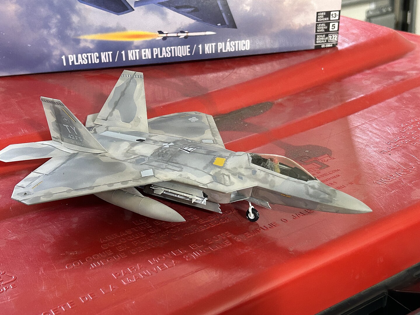 F22A Raptor Fighter -- Plastic Model Airplane Kit -- 1/72 Scale ...