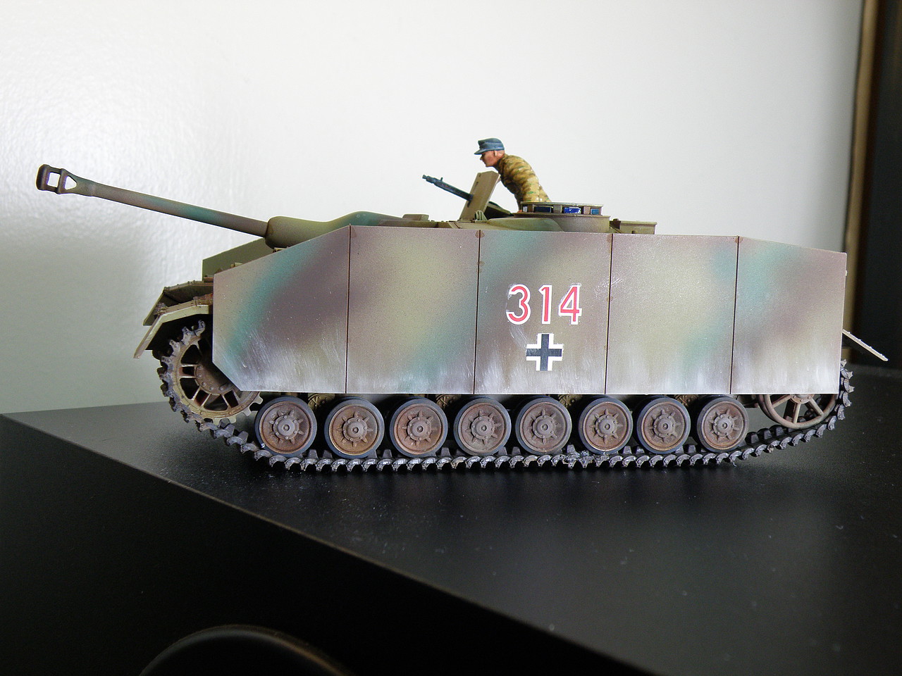 Gallery Pictures Tamiya German Sturmgeschutz IV Tank Plastic Model ...