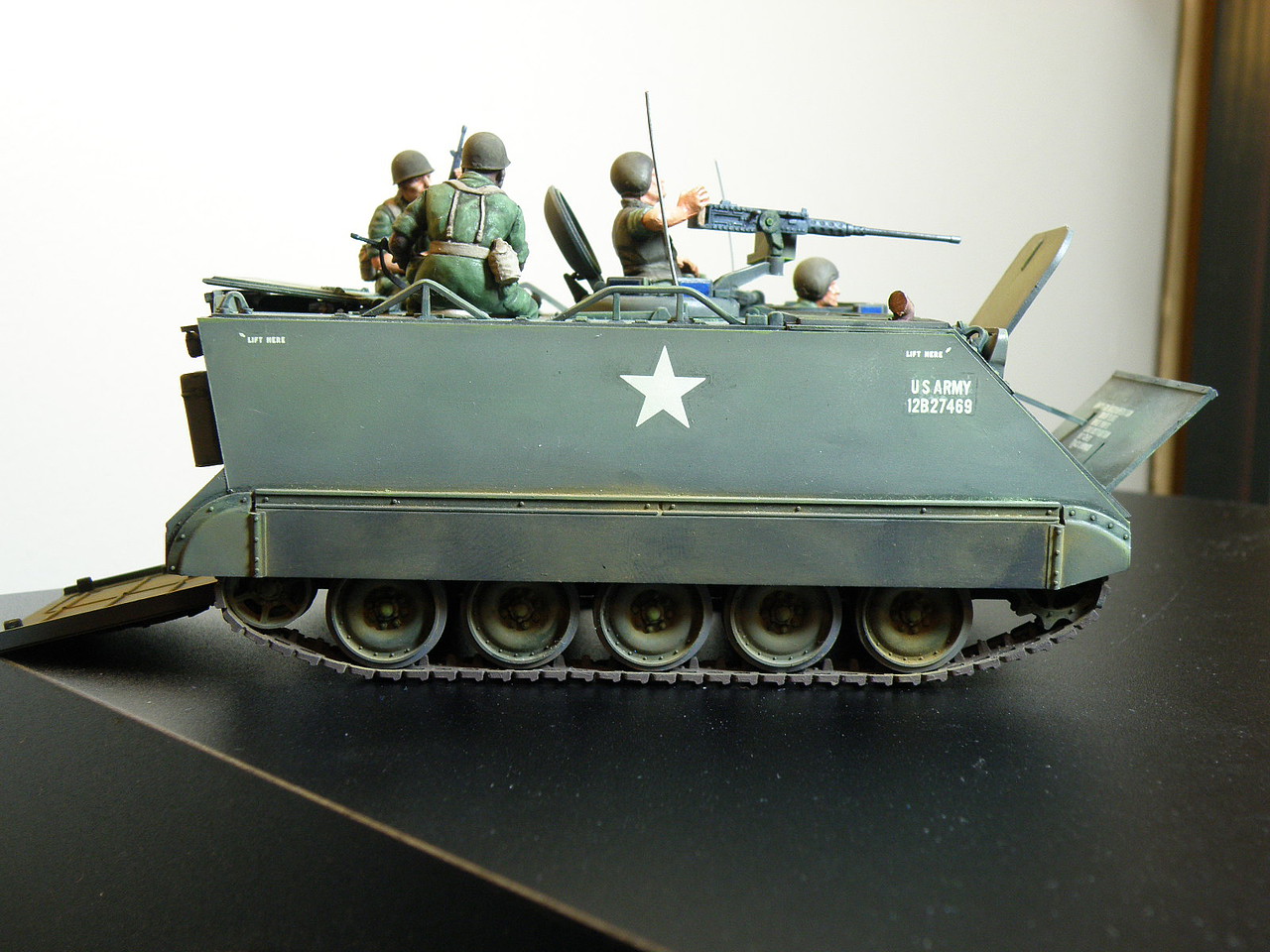 US M113 APC CA140 -- Plastic Model Military Vehicle Kit -- 1/35 Scale ...