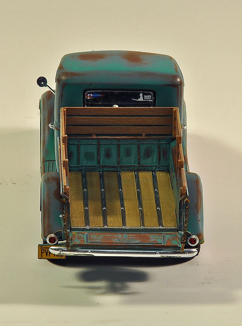 1937 Ford Pickup Truck w/Surfboard (2 in 1) -- Plastic Model Pickup ...