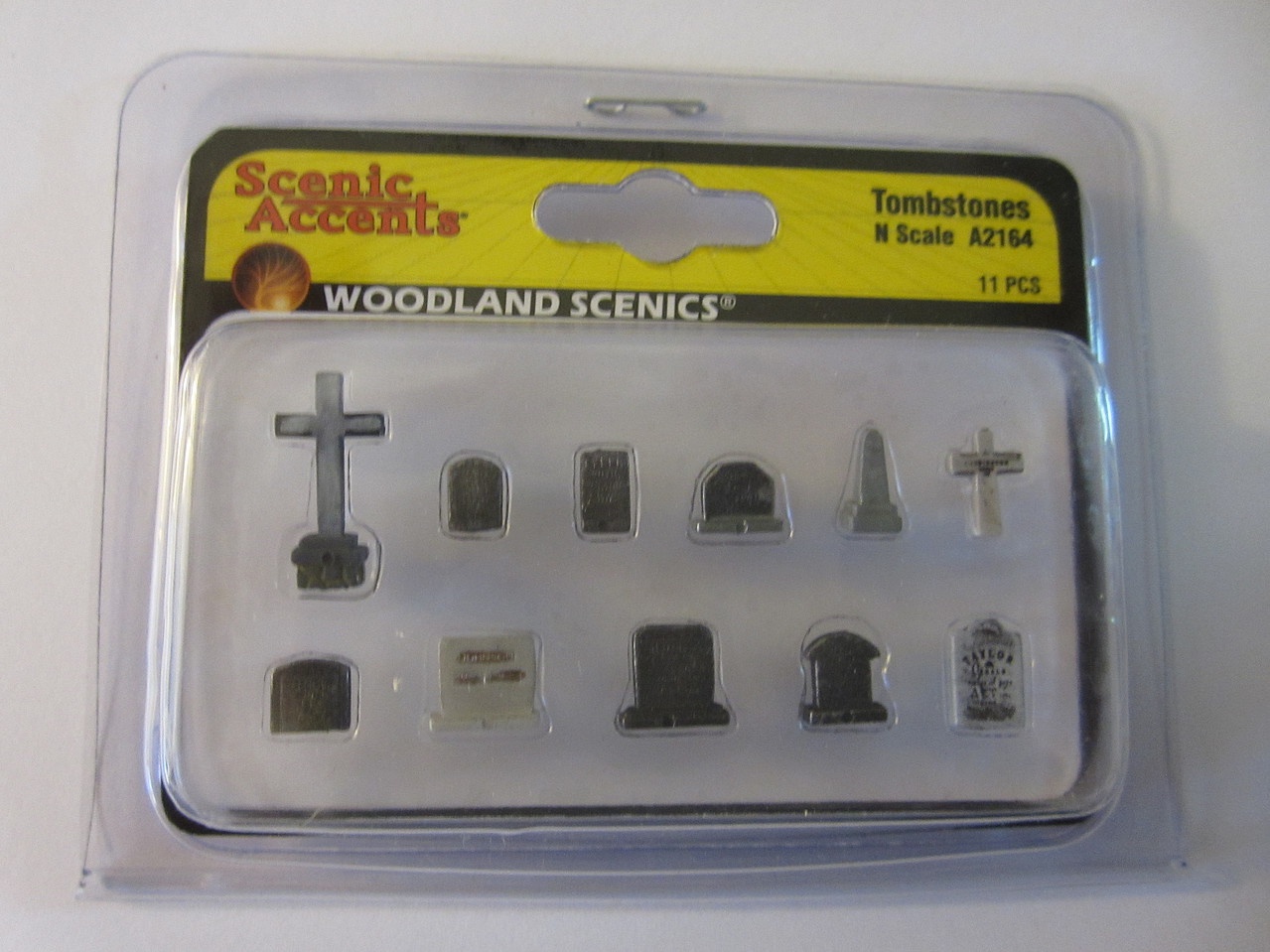 Woodland Scenics N Scale Tombstones – Train Layout Figures & Graveyard Decor (A2164, 1:160)