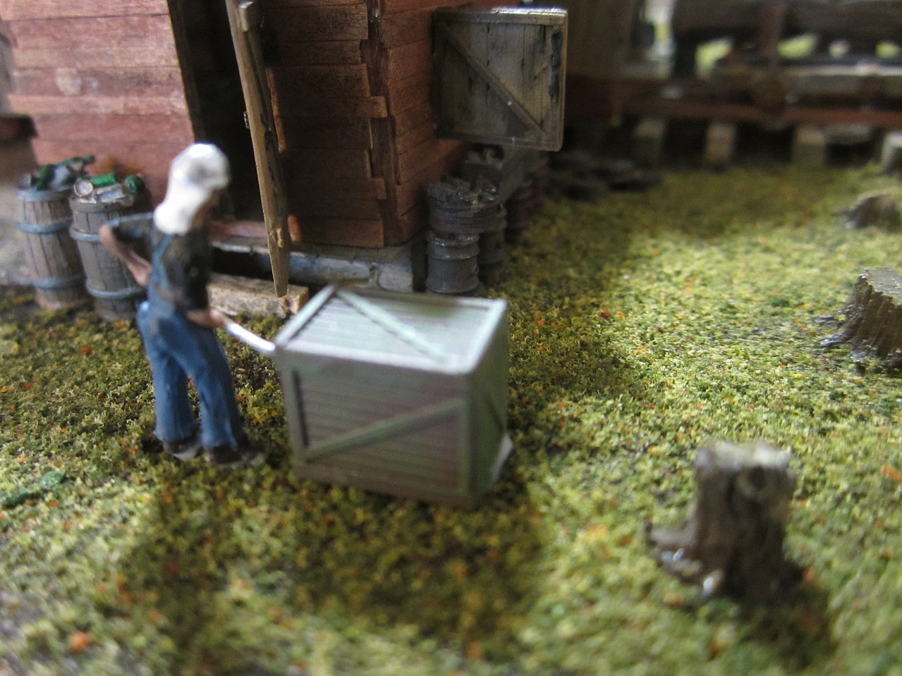 Scenic Accents Dock Workers (6) HO Scale Model Railroad Figures 