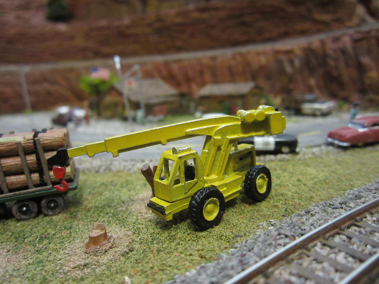 Mow Equipment Hydraulic High Rail Mow Crane Model Railroad Vehicle N ...