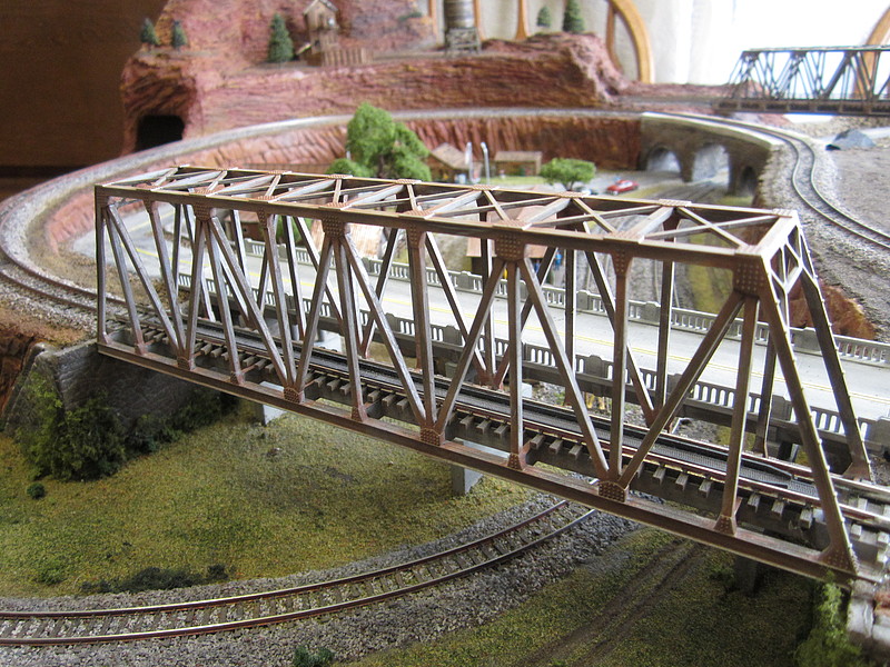 Single Truss Bridge - 248mm (9.75''), Gray -- N Scale Model Railroad ...