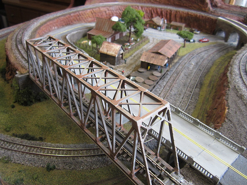 Single Truss Bridge - 248mm (9.75''), Gray -- N Scale Model Railroad ...