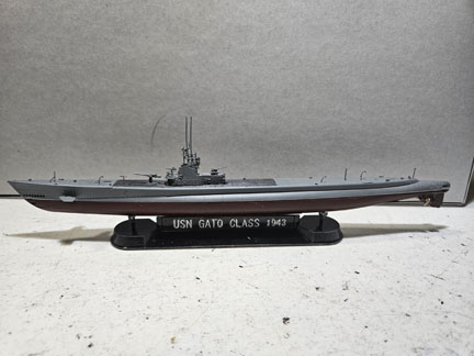 USS Gato Class Submarine 1943 -- Plastic Model Submarine Kit -- 1/350 ...