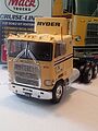Mack Cruise-Liner Semi Tractor