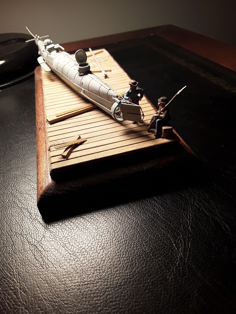 H.L. Hunley Confederate Submarine (111/2''L) Resin Model Submarine Kit 1/72 72001