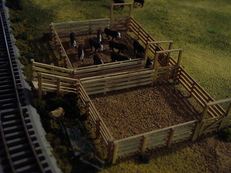 Cattle Loading Pens HO Scale Model Railroad Building Kit 781