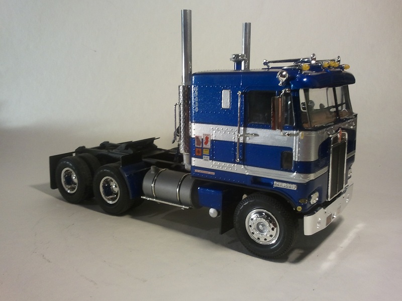 Kenworth K123 Cabover -- Plastic Model Truck Kit -- 1/25 Scale -- #687 ...