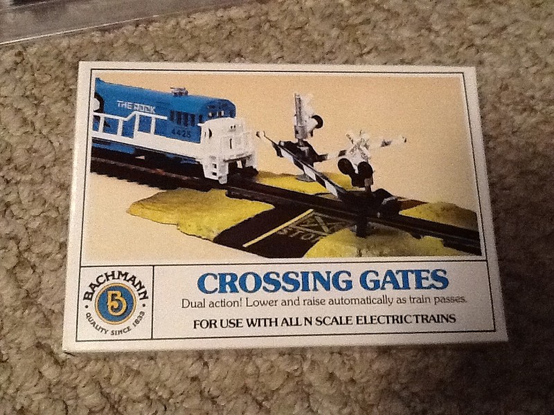 Bachmann G Scale Train Track Dual Crossing Gates 96214 