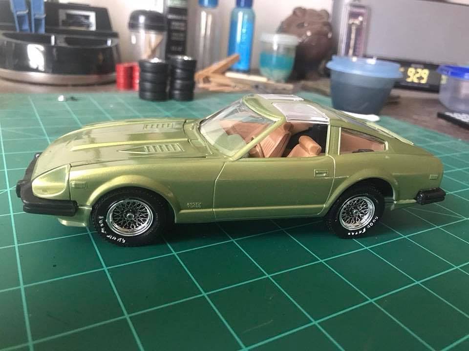 1980 Datsun ZX Turbo Plastic Model Car Kit 1/25 Scale 104312