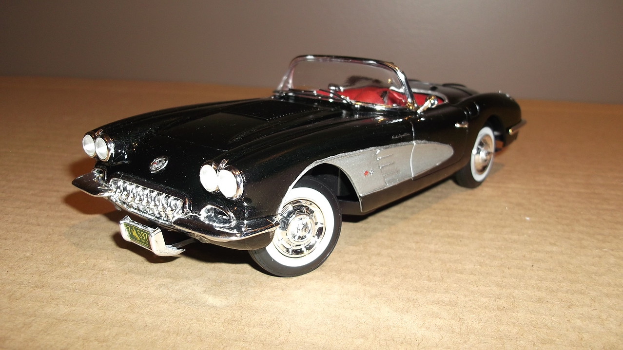 1958 Corvette Roadster Plastic Model Car Kit 125 Scale 85