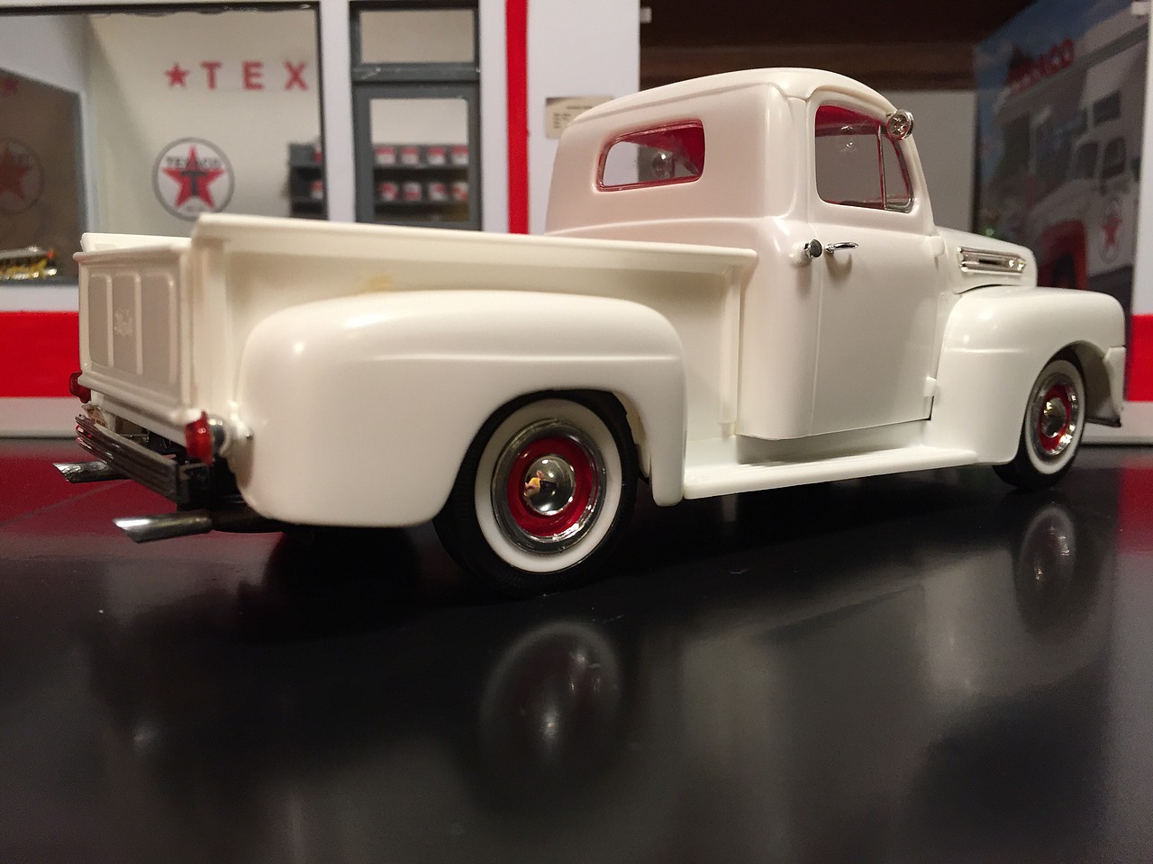 1950 Ford Pickup 2'n 1 -- Plastic Model Truck Kit -- 1/25 Scale ...