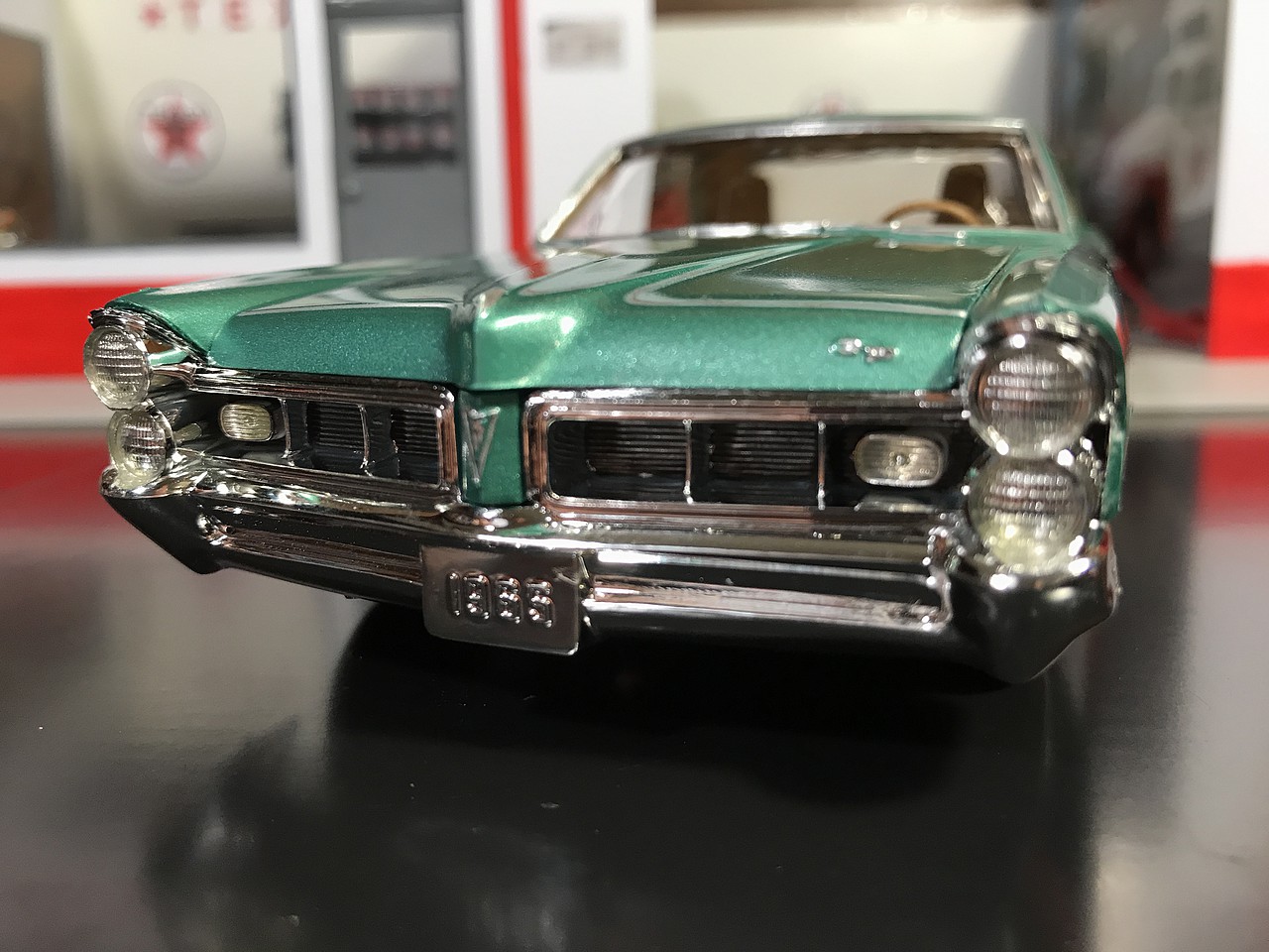 amt 1965 pontiac grand prix