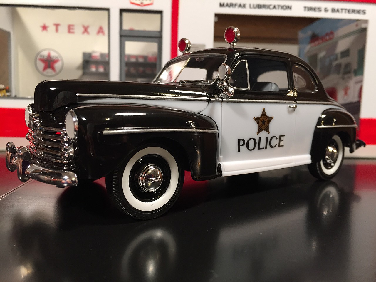 Revell 48 Ford Police Coupe 2 N 1 Modle Kit for sale online 