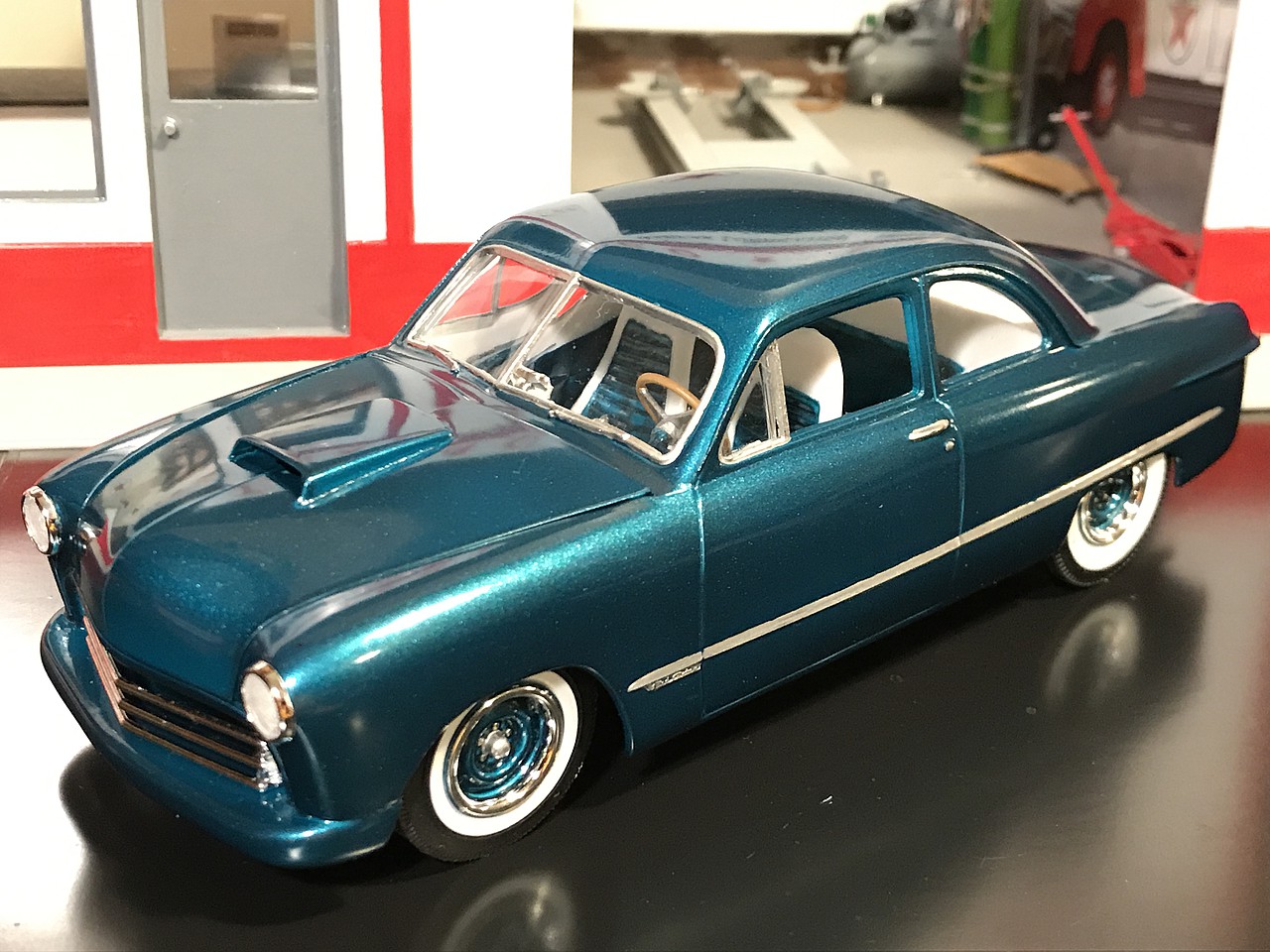 amt 1949 ford coupe gas man