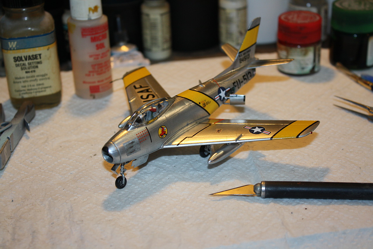 EZ F-86F-30 Sabre -- Plastic Model Airplane Kit -- 1/72 Scale -- #80258 ...