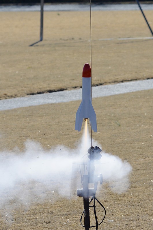 Gallery Pictures Estes Baby Bertha Model Rocket Kit Skill Level 1 #1261