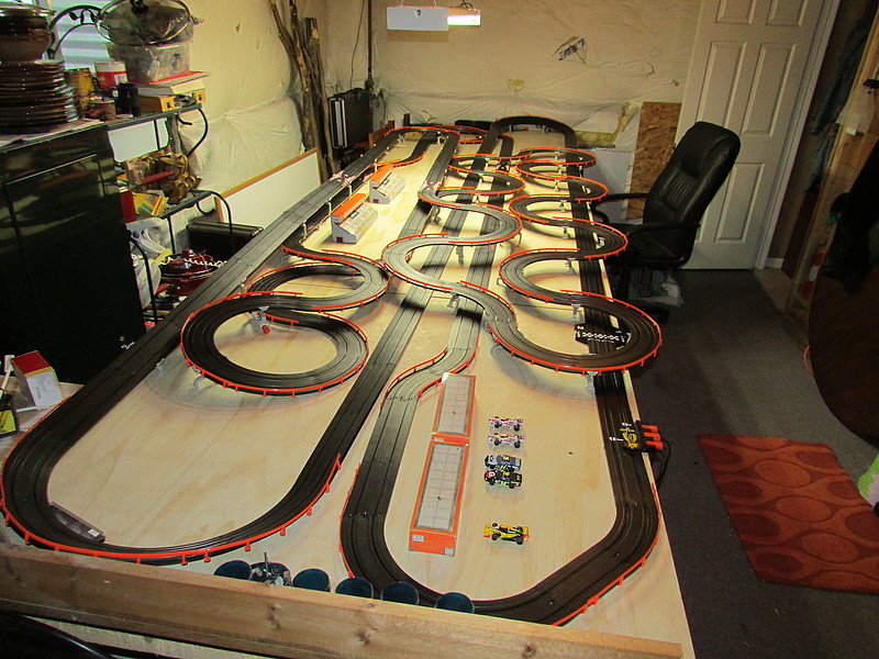 Giant raceway hot sale 62.5 set