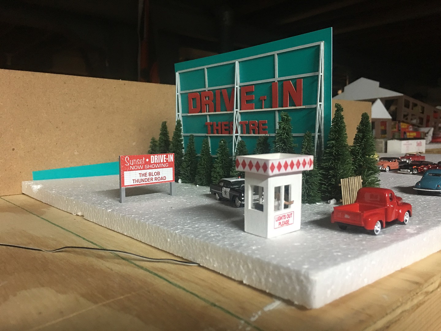HO Scale Blair Line 168 Drive-in Movie Theatre Kit for sale online 