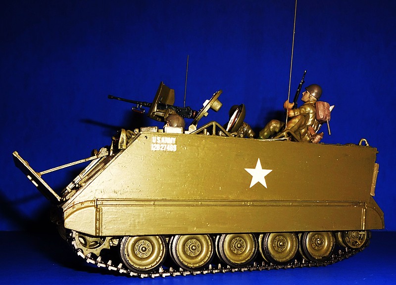 Tamiya 35040 M113 APC US Army Vietnam 1/35 Scale Plastic Model Kit