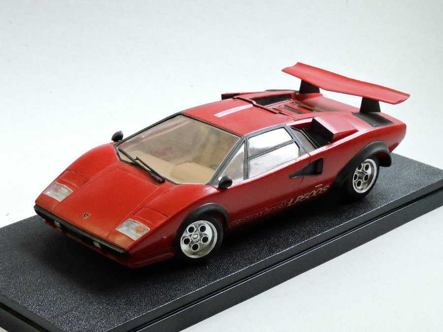 Countach LP500S Lambo Plastic Model Car Kit 1/24