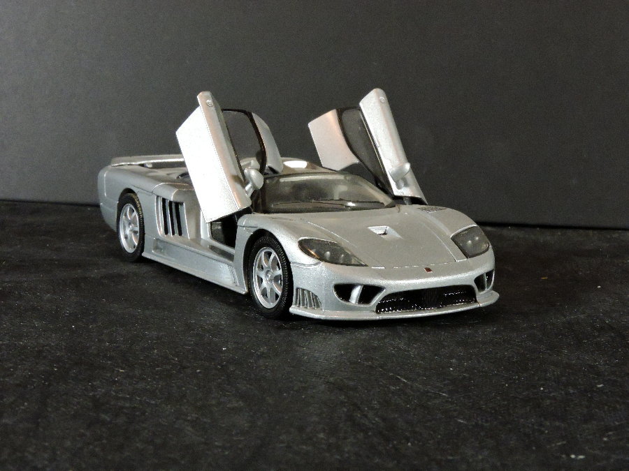 Saleen S7 Metallic Red Metal -- Metal Body Plastic Model Car Kit -- 1/ ...