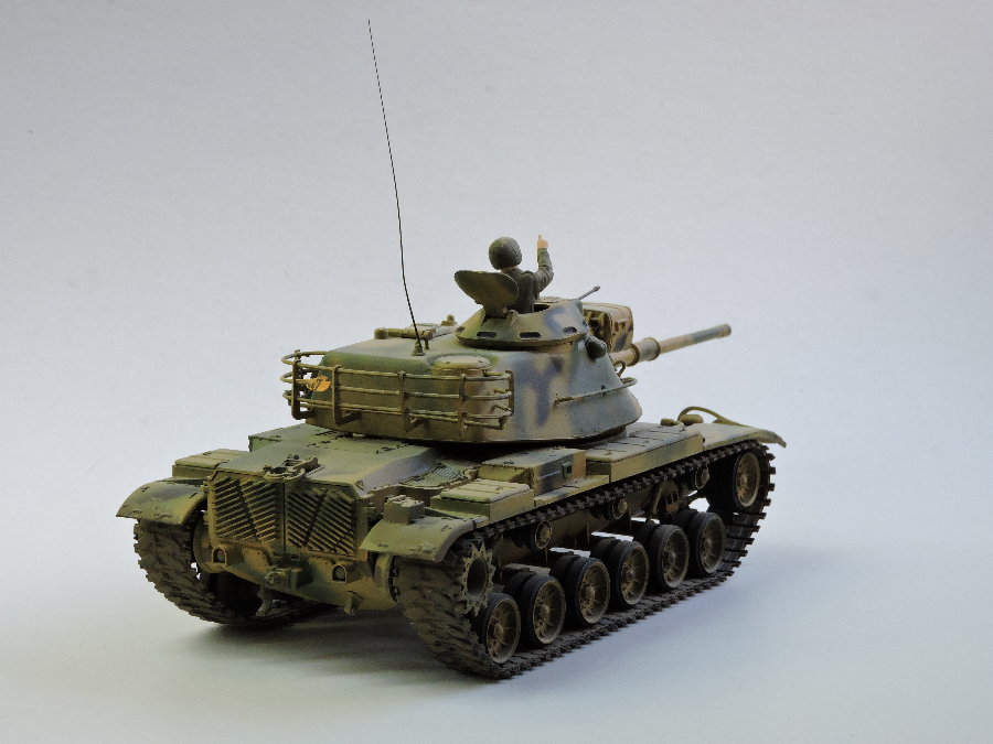 Us Tank M60a1 -- Plastic Model Military Vehicle Kit -- 1 35 Scale 