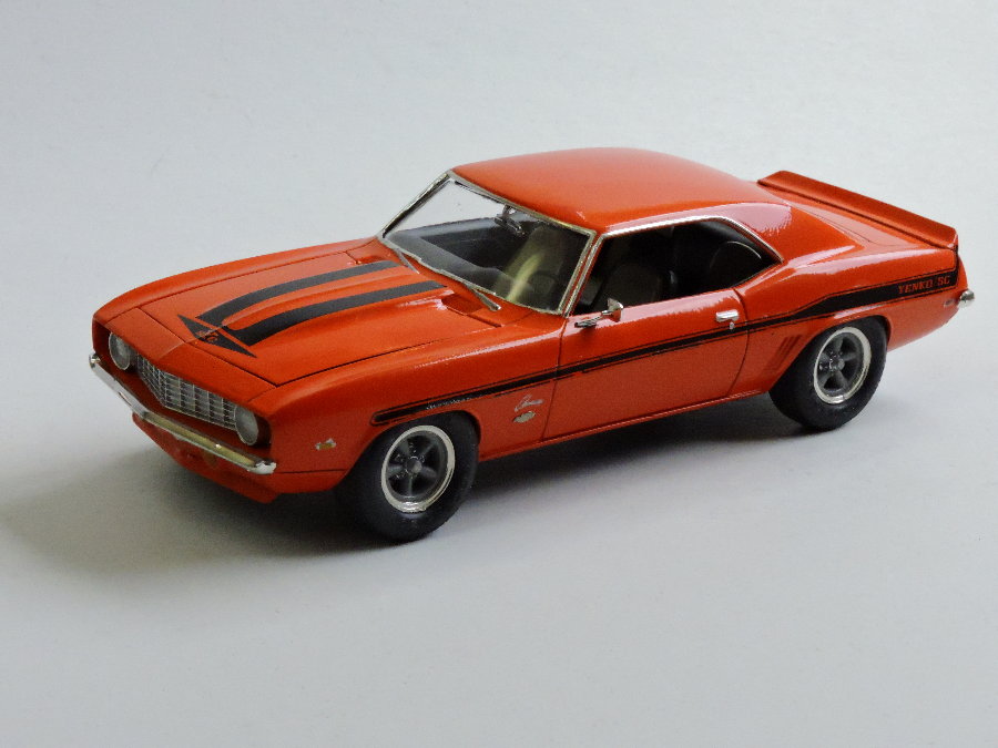 '69 Chevy Camaro Yenko Plastic Model Car Kit 1/25 Scale