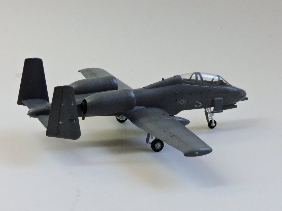 A-10A Warthog NAW -- Pre-Built Plastic Model Airplane -- 1/72 Scale ...