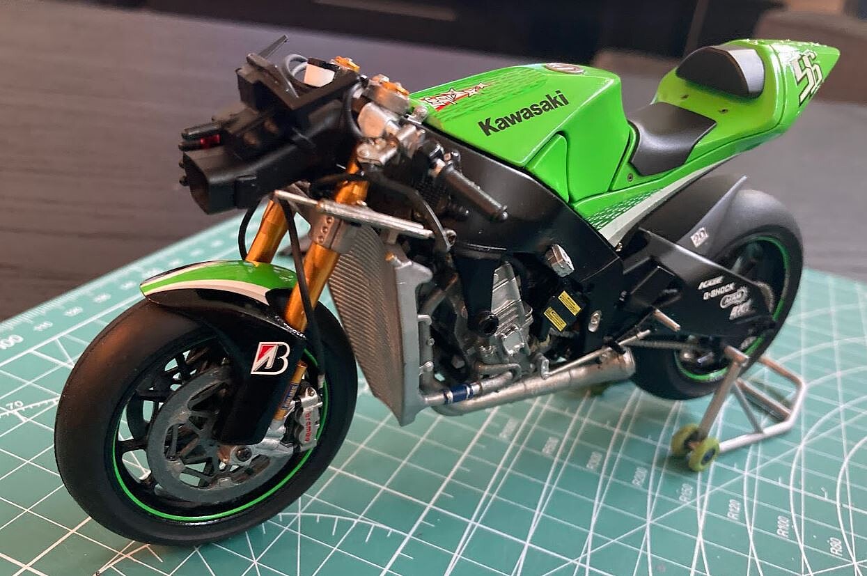  Tamiya Kawasaki Ninja ZX-RR : Arts, Crafts & Sewing