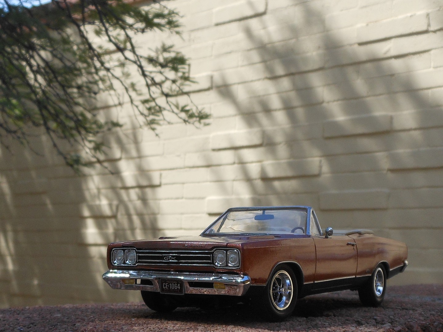 AMT 1137 - 1969 Plymouth GTX Convertible 1/25