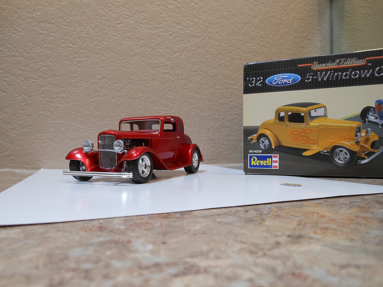 32 ford 5 window coupe plastic model kit