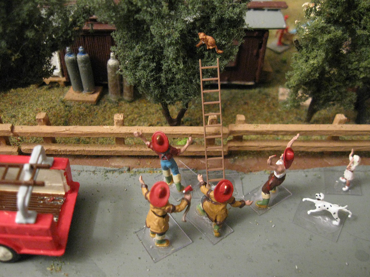 Scenic Accents To the Rescue (4 Firemen, Girl, Dog & Cat) -- HO Scale