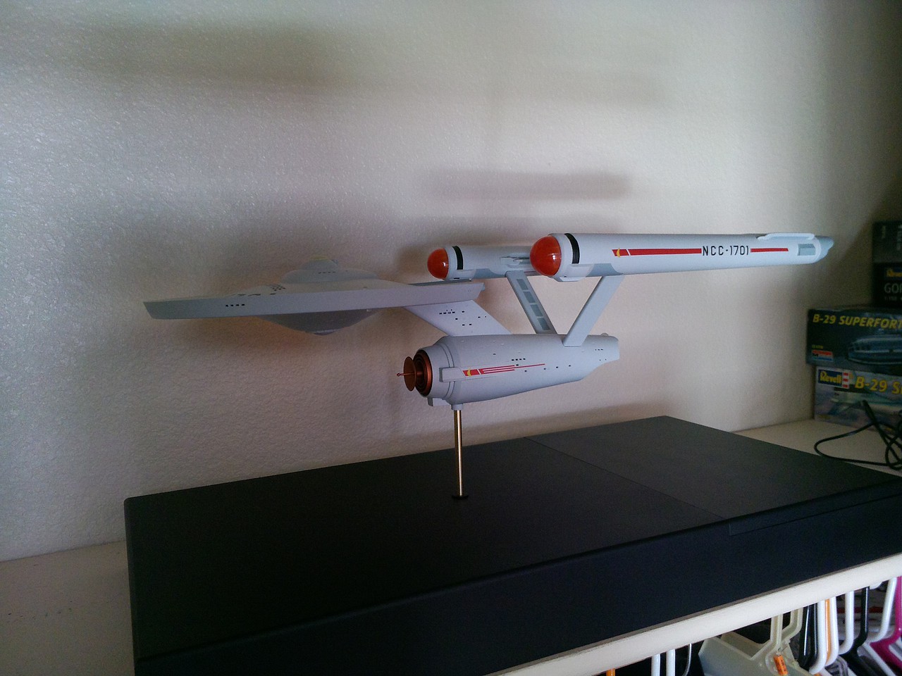 1/537 Star Trek TOS Enterprise Cutaway