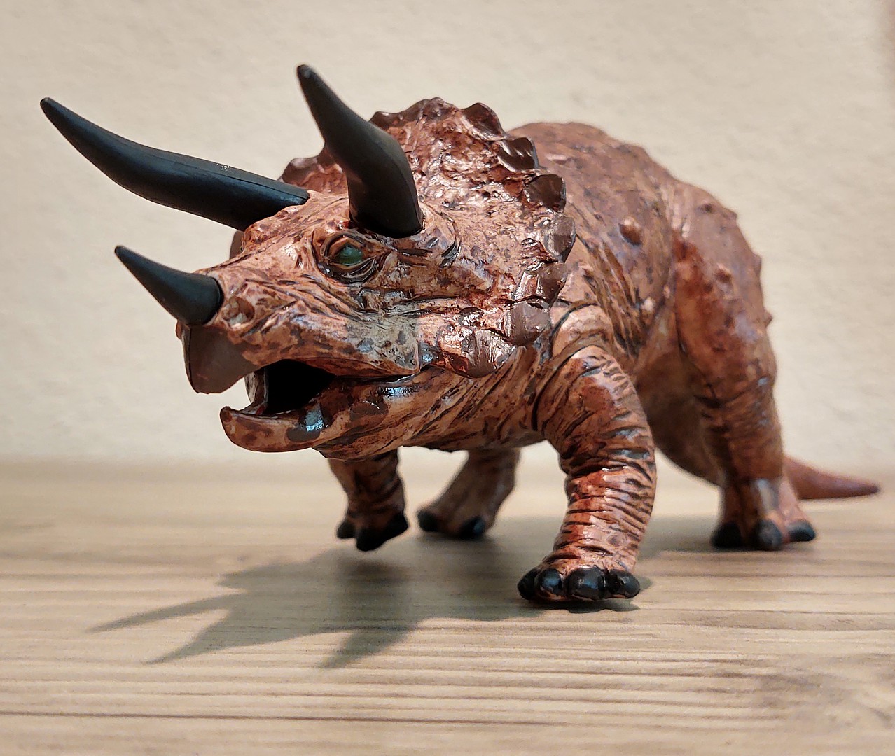 60201 1/35 Triceratops Eurycephalus Scale Model Dinosaur Kit Tamiya for sale online 