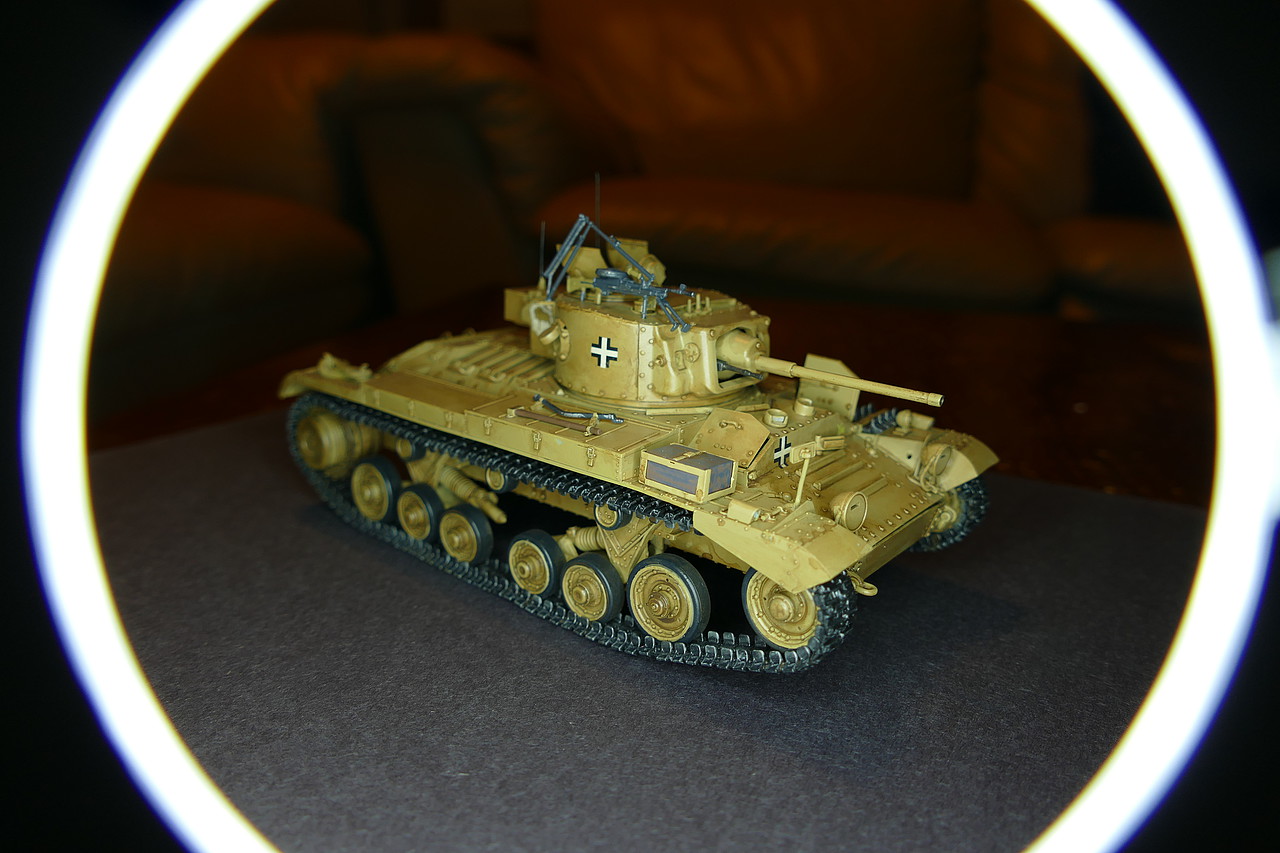 PzKpfw Mk III 749(e) Valentine III Tank w/3 Crew Plastic Model Tank