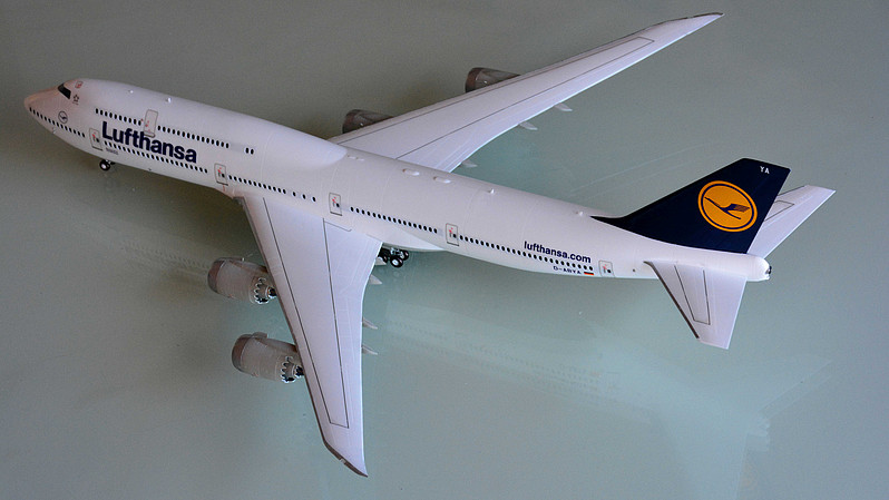 lufthansa airplane toy