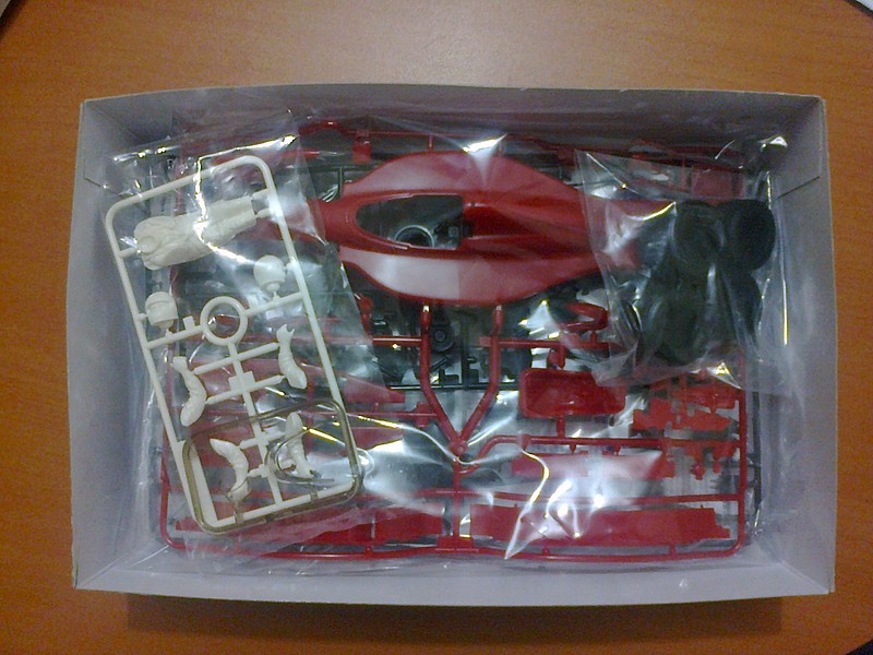 Ferrari F189 Portuguese G.P. Racecar Open Wheel F1 Plastic Model Car