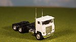 Road commander 3-axle wht - HO-Scale